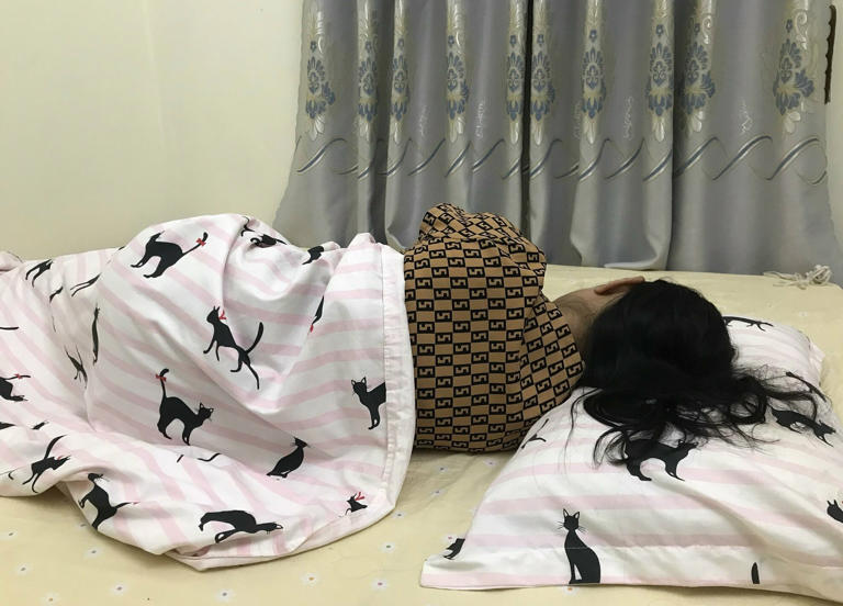 Một số kỹ thuật thư giãn có thể giúp dễ ngủ hơn. Ảnh: Bảo Bảo