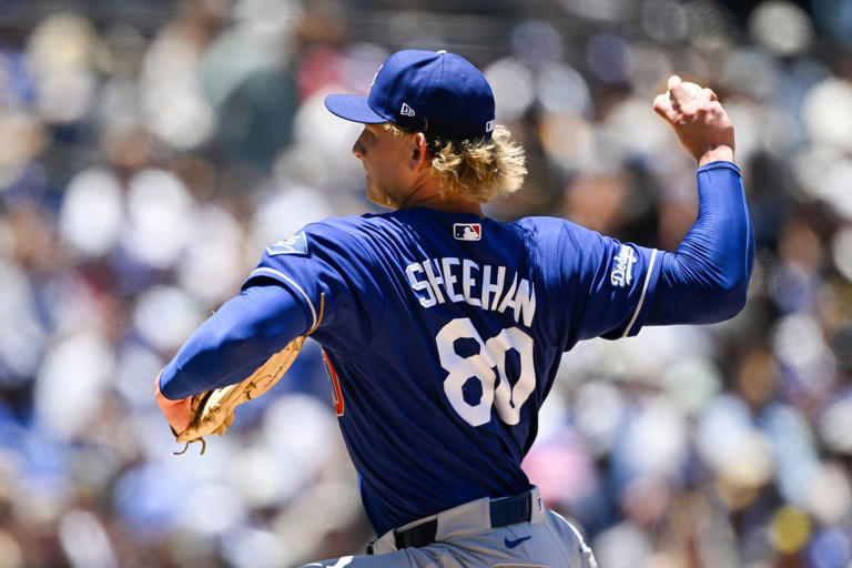 Freeman, Betts key big inning as Dodgers beat the Padres 4-2 to take 2 ...