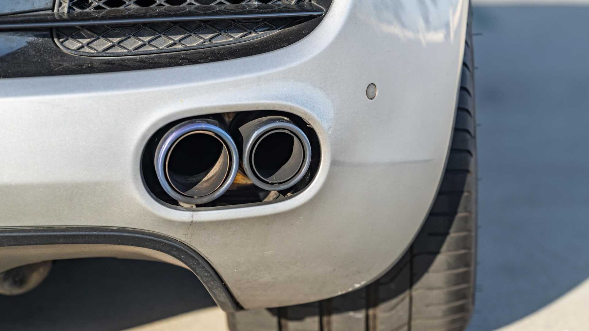 2009 Audi R8 Coupe 4.2-Liter V8 Tailpipe