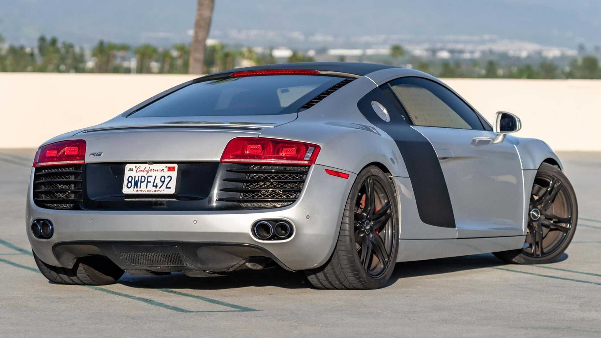 2009 Audi R8 Coupe 4.2-Liter V8 Rear Three Quarter