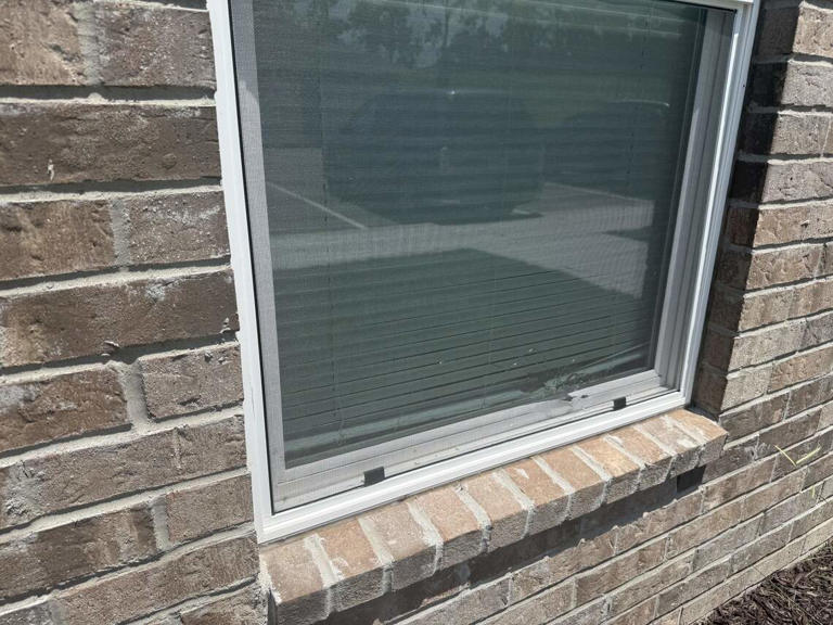 Neighbors want out after 2nd double shooting at south KC complex ...