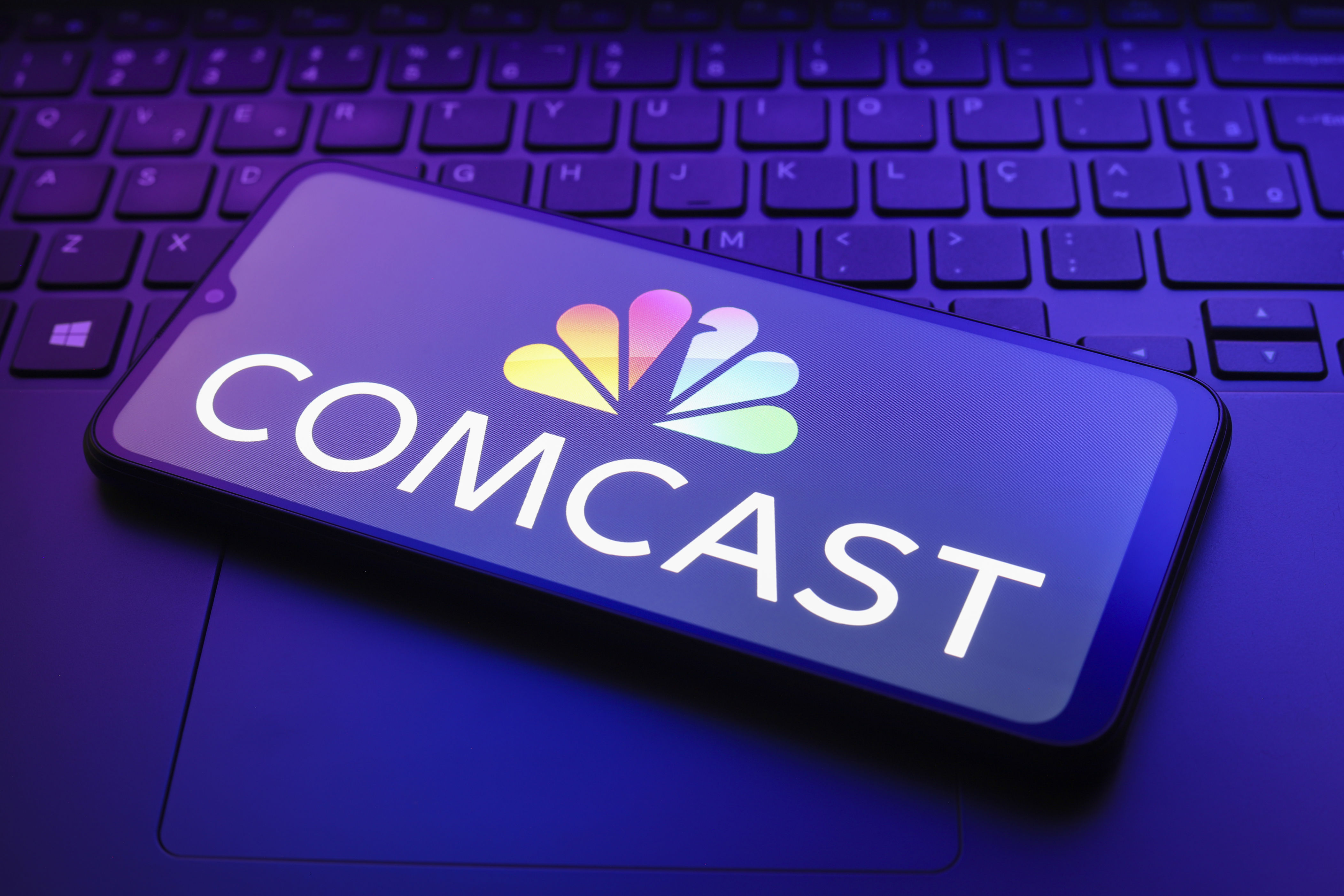 Comcast to split NBCUniversal and Sky into separate public entities