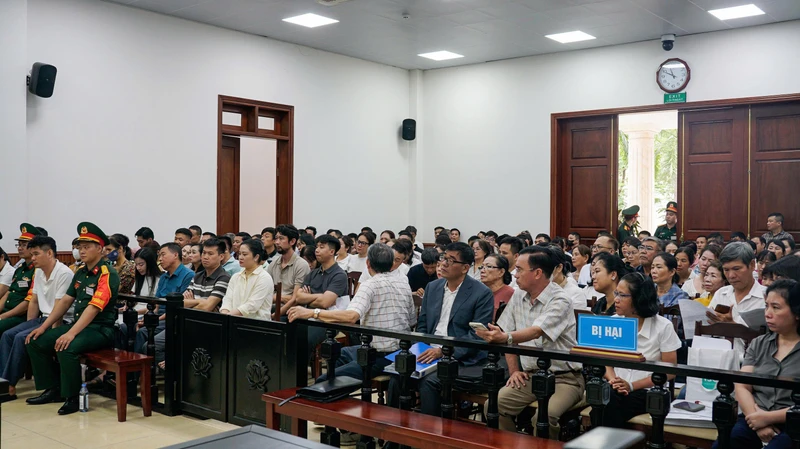 Vụ bán đất sân bay Nha Trang: Bị hại cho rằng có dấu hiệu bỏ lọt hành vi của những người mua bán đất ăn chênh lệch