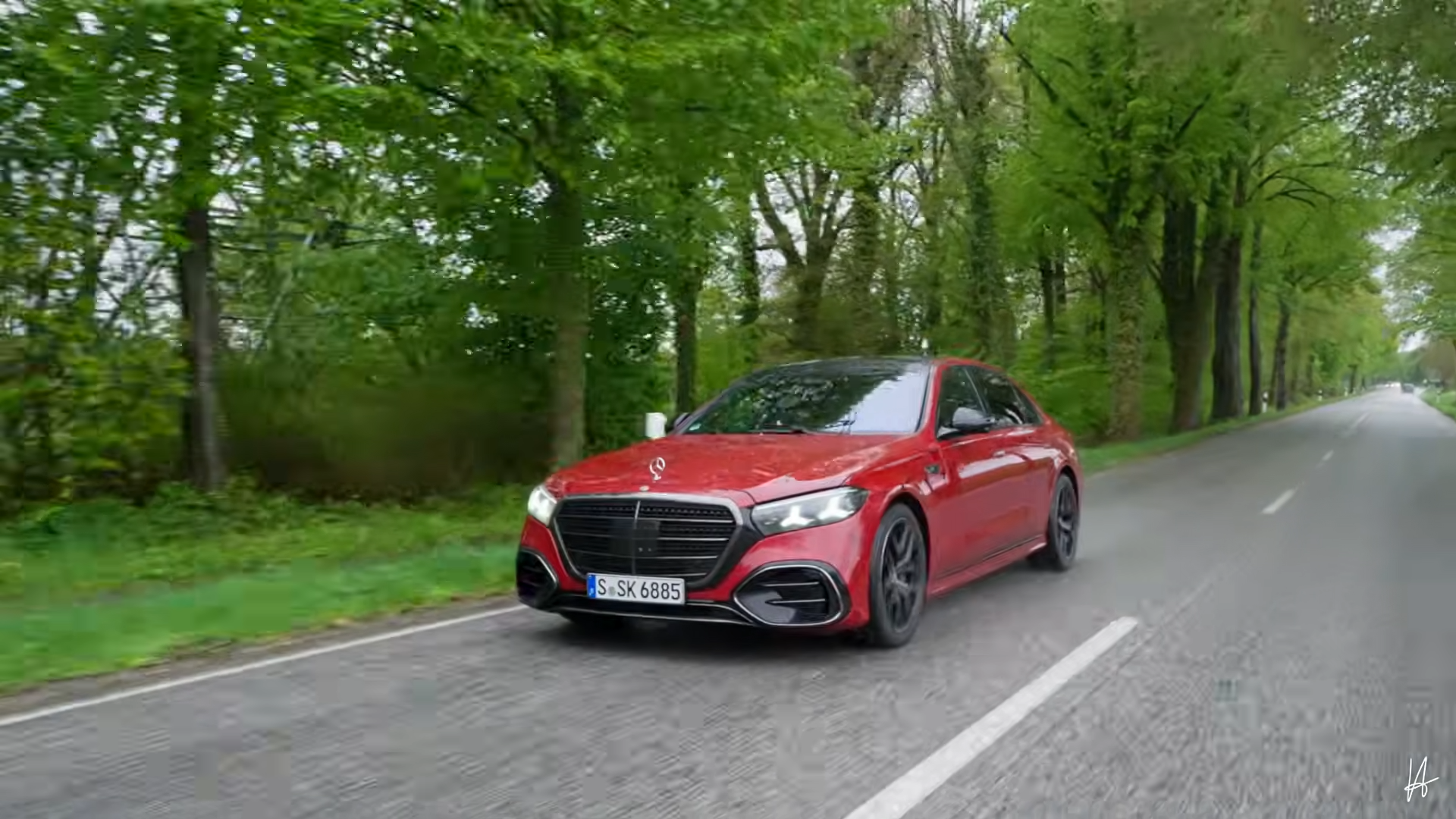 Mercedes zeigt mit dieser S-Klasse, warum niemand an sie rankommt!