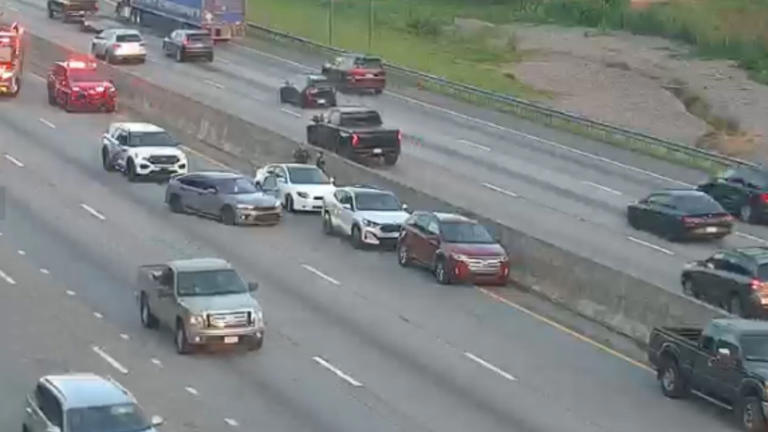 Lanes clear following multi-vehicle crash on I-85 North in Greenville
