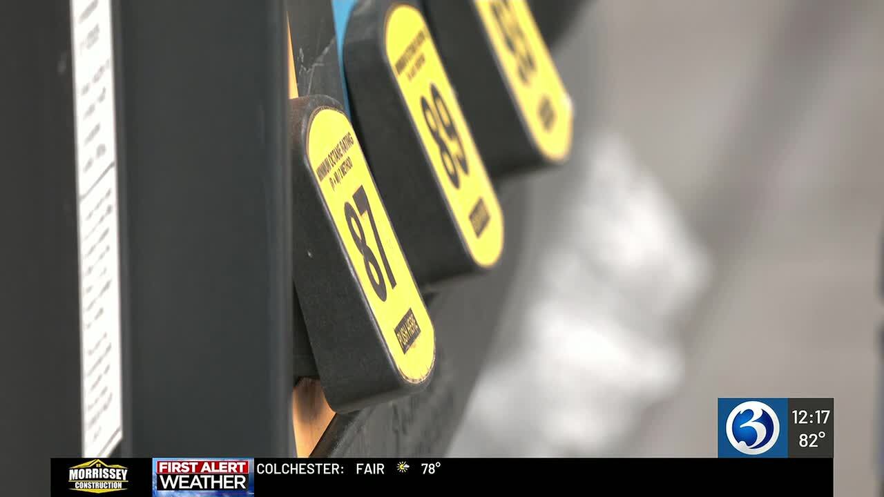 Connecticut gas prices drop ahead of Fourth of July travel surge