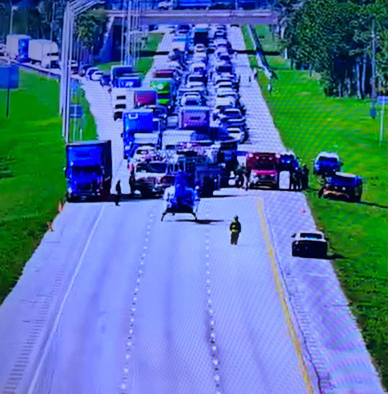 Interstate 95 opens after crash in Florida