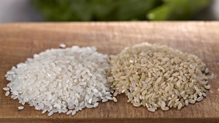 The difference between white and brown rice is easily explained by science