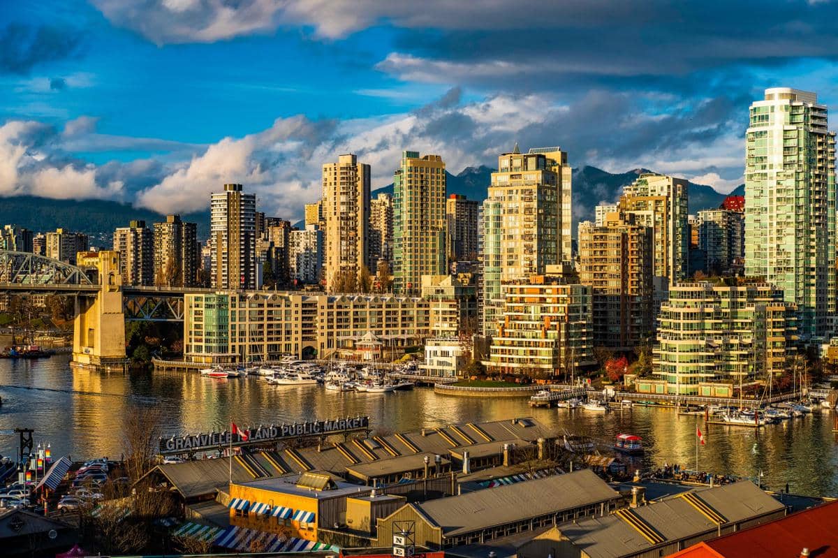 8 Fakta Menakjubkan Arsitektur Vancouver, Kota Kaca yang Nyaris Hilang 2