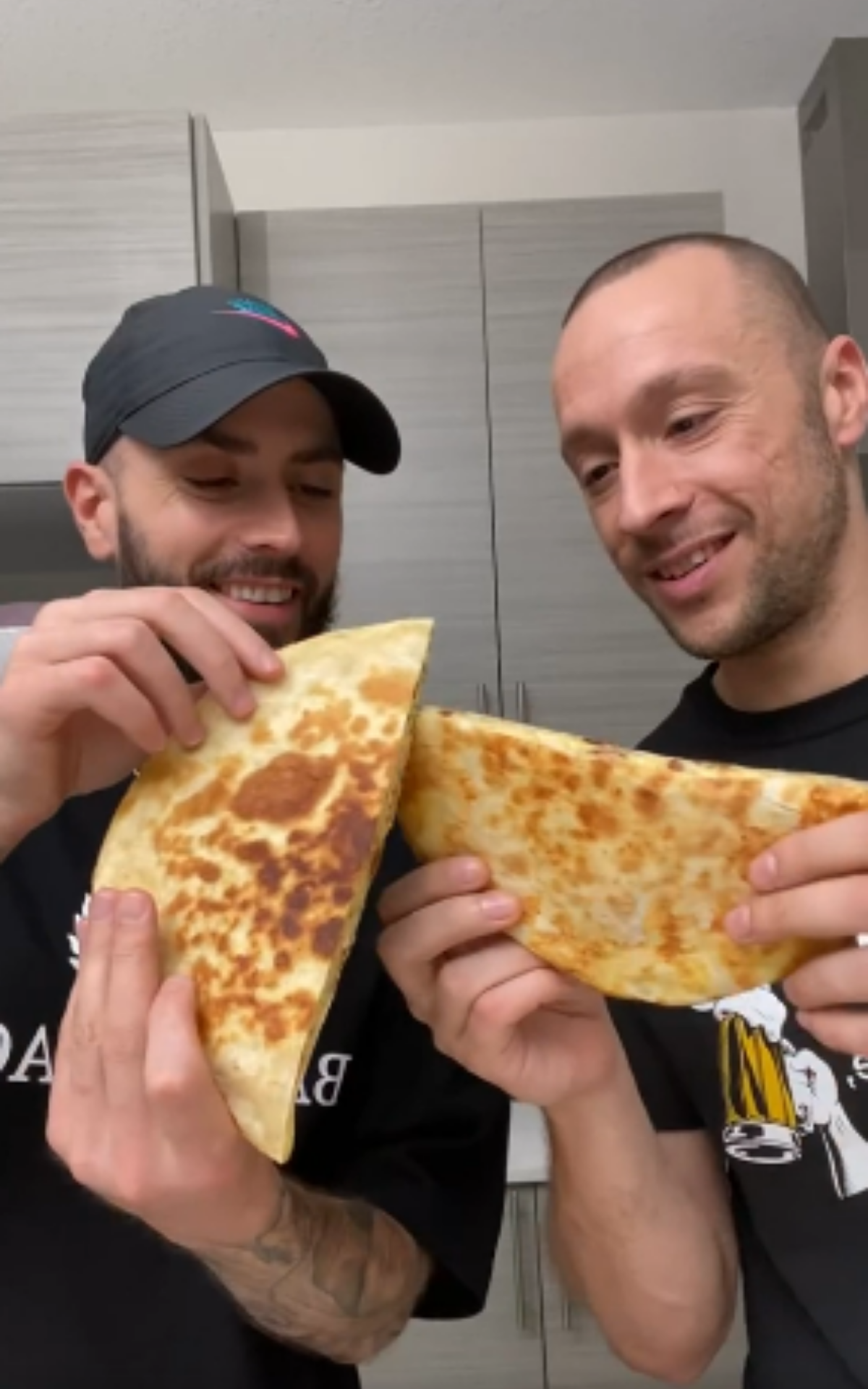 Easy pizza wrap hack: Quick homemade meal