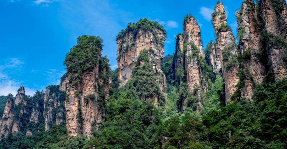 15-places-where-nature-creates-the-ultimate-bucket-list-experience