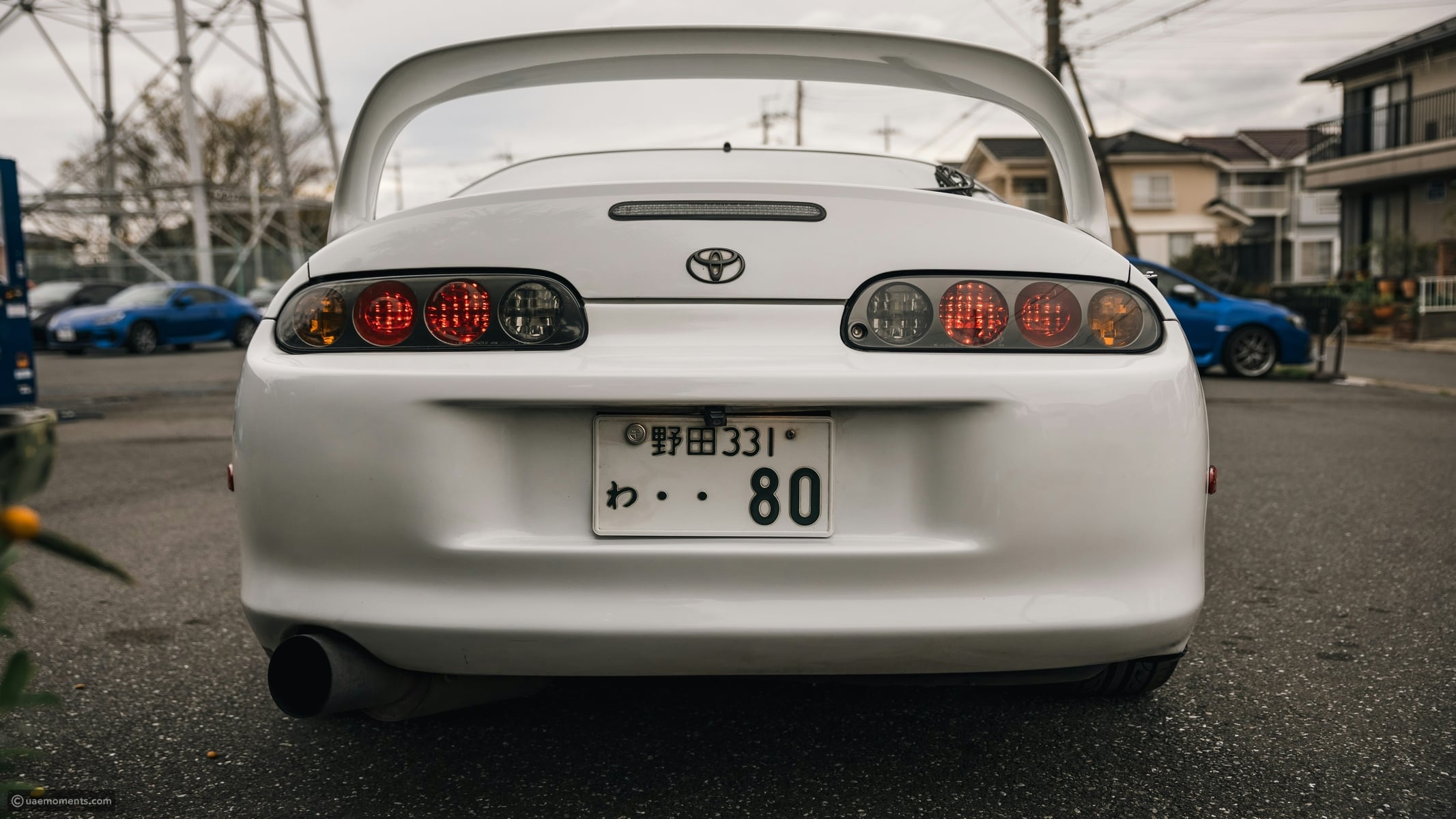 11 classic cars known for their distinctive tail light designs