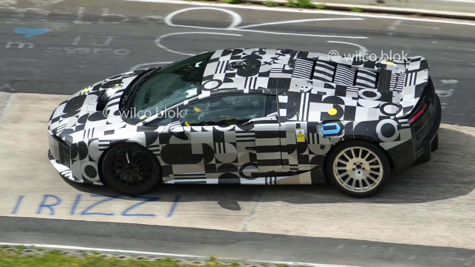 Audi tarihinin en güçlüsü, Nürburgring'de tur atıyor!