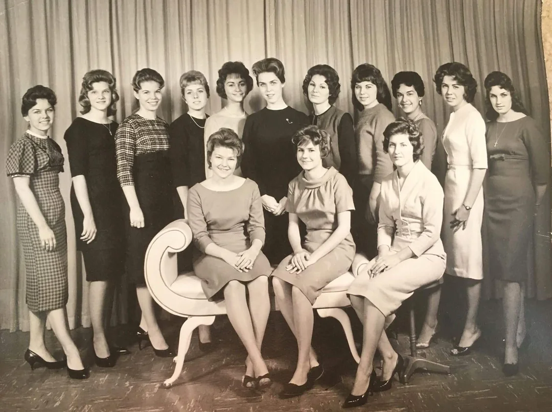 19 vintage photos showing what middle-class success looked like in the ...