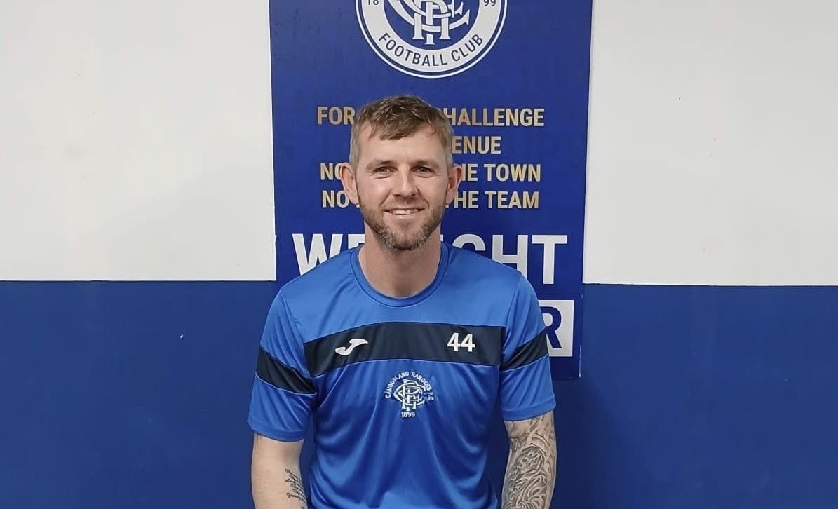 Ex Rangers and Hearts star quits ninth-tier player/manager role in ...