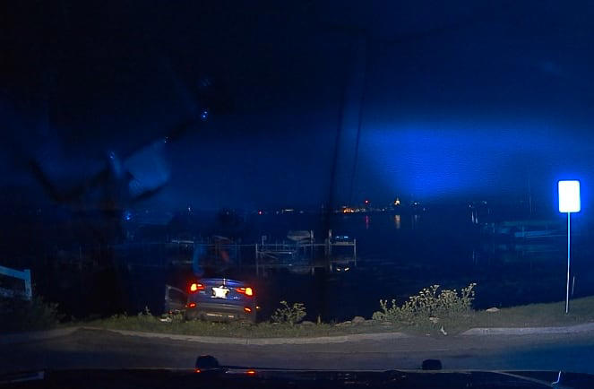 Monona police searching for person who allegedly ran away after vehicle ...
