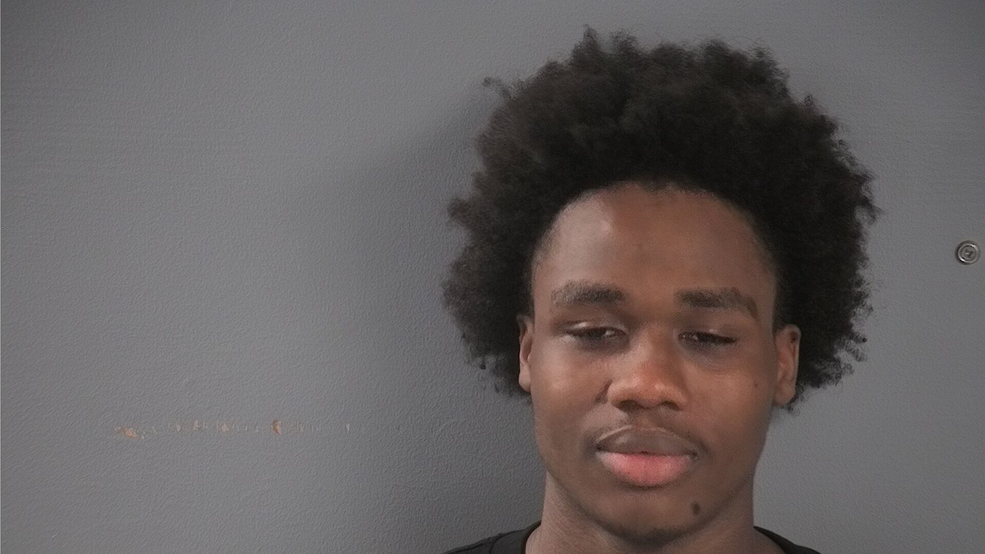 Man charged in connection to knifepoint robbery in downtown Iowa City