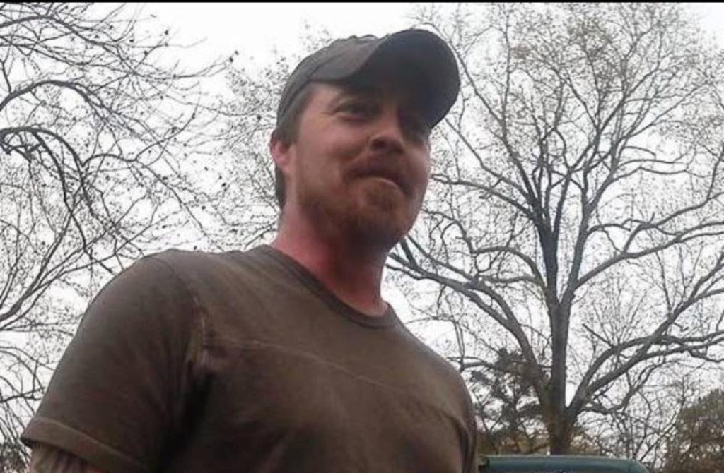 Suspected murderer drops dead of heart attack while dumping body of ...
