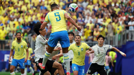 Cabeceio de Casemiro no gol de empate do Brasil. Foto: Werther Santana/Estadao