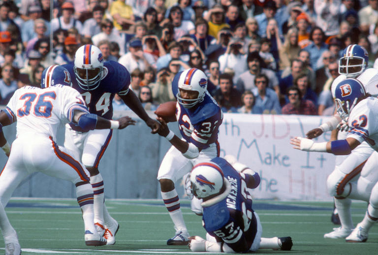 Bills make decision on OJ Simpson recognition