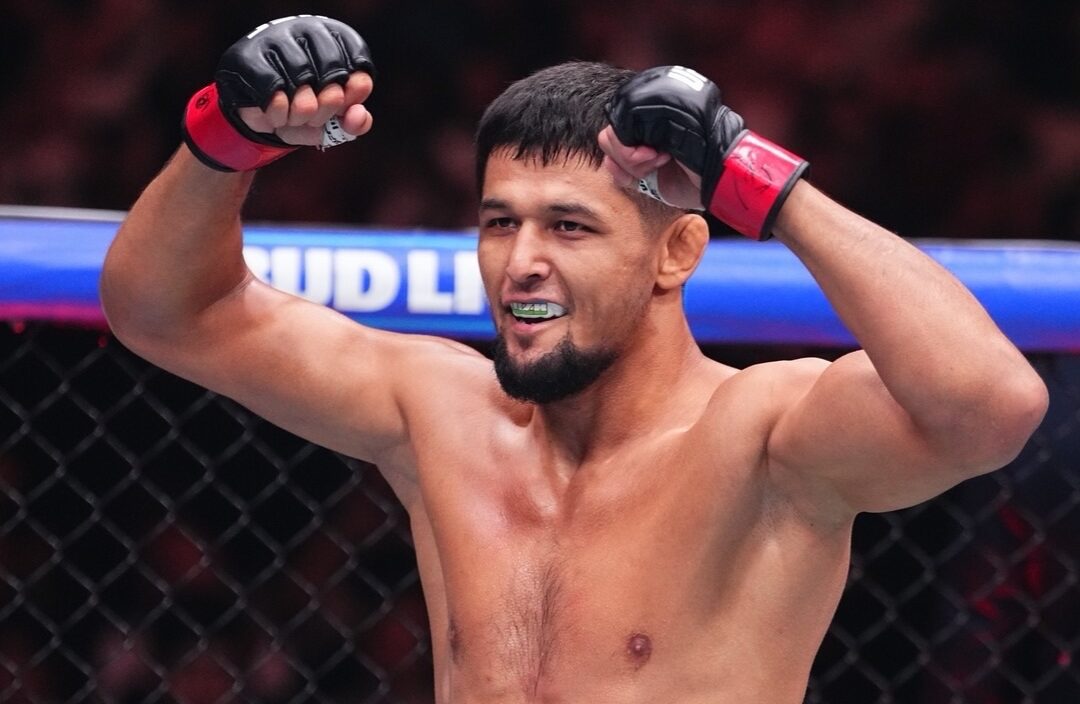 Vídeo: lutador é brutalmente apagado por estrangulamento no UFC Baku ...