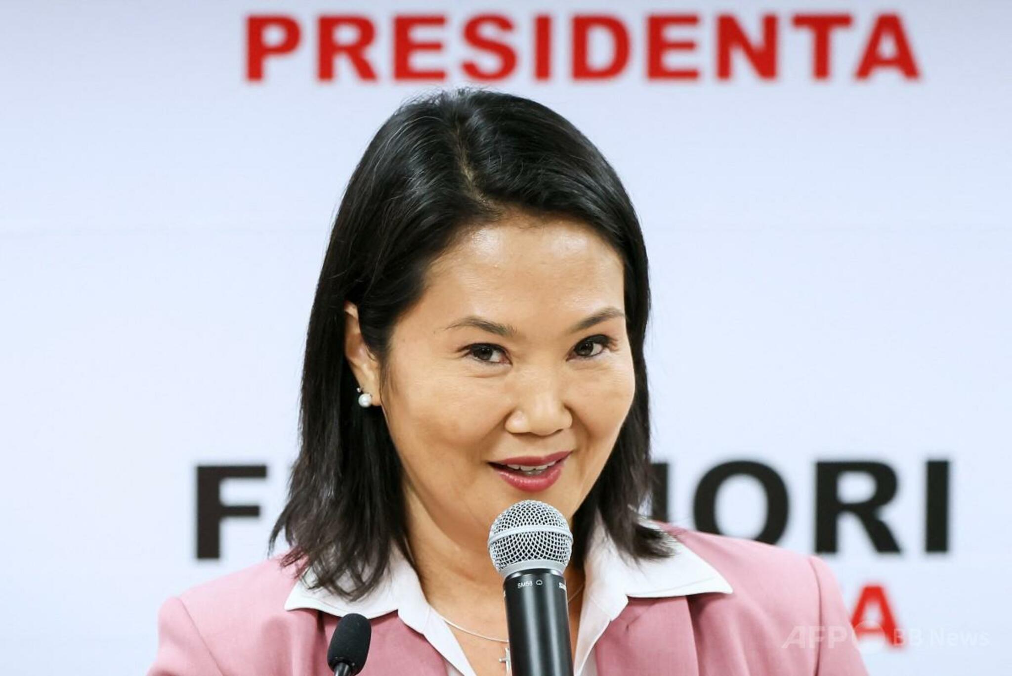 フジモリ氏、当選確実 ペルーに「秩序と希望」を取り戻すと宣言