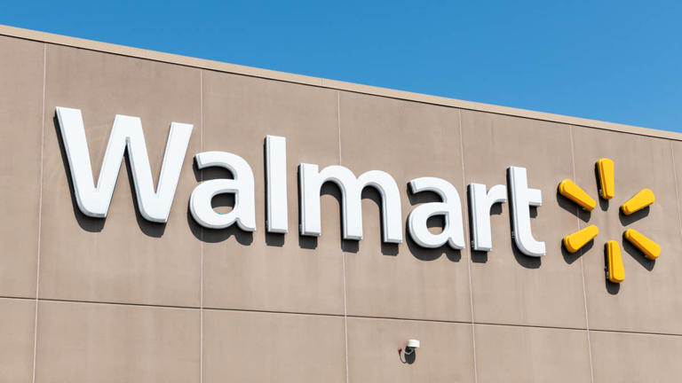 Walmart's $200 portable power bank charger is now $28 and works ...