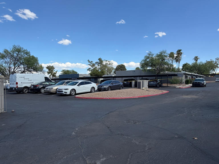 Woman killed, man arrested after shooting at Tucson apartment complex