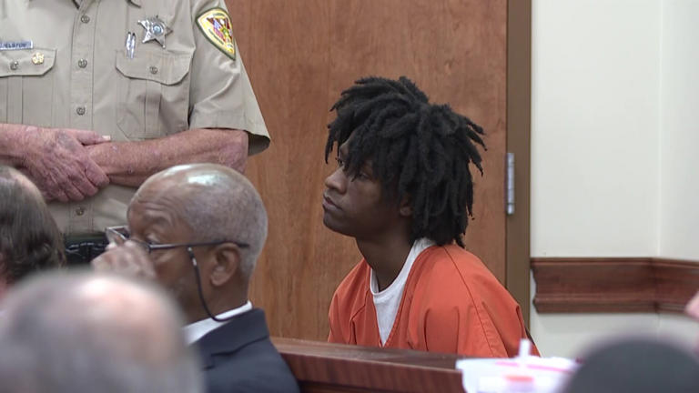 Public defender appointed to accused killer in mass shooting at prom ...