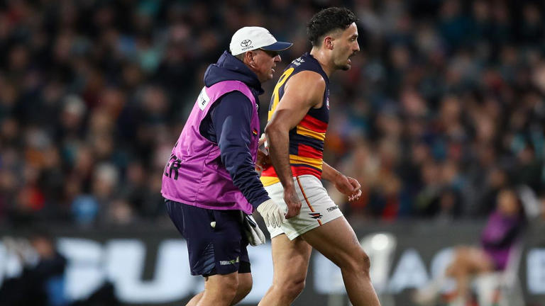 'Back them in': Crows boss keeps faith after shock loss