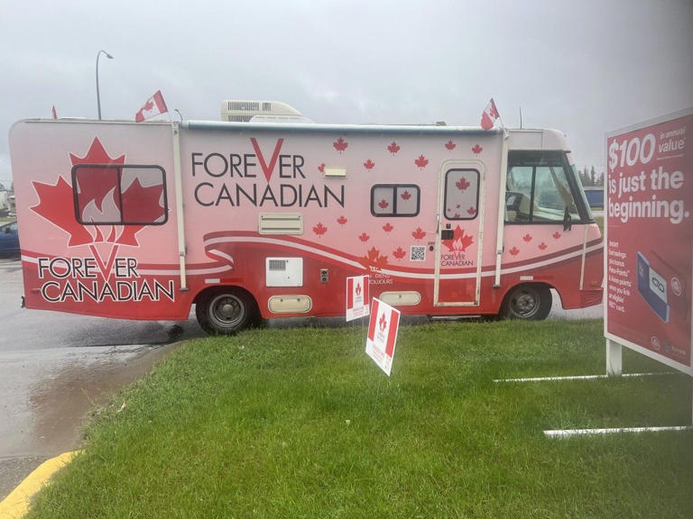 As unity bus tours Alberta, federalists hope referendum will be called off