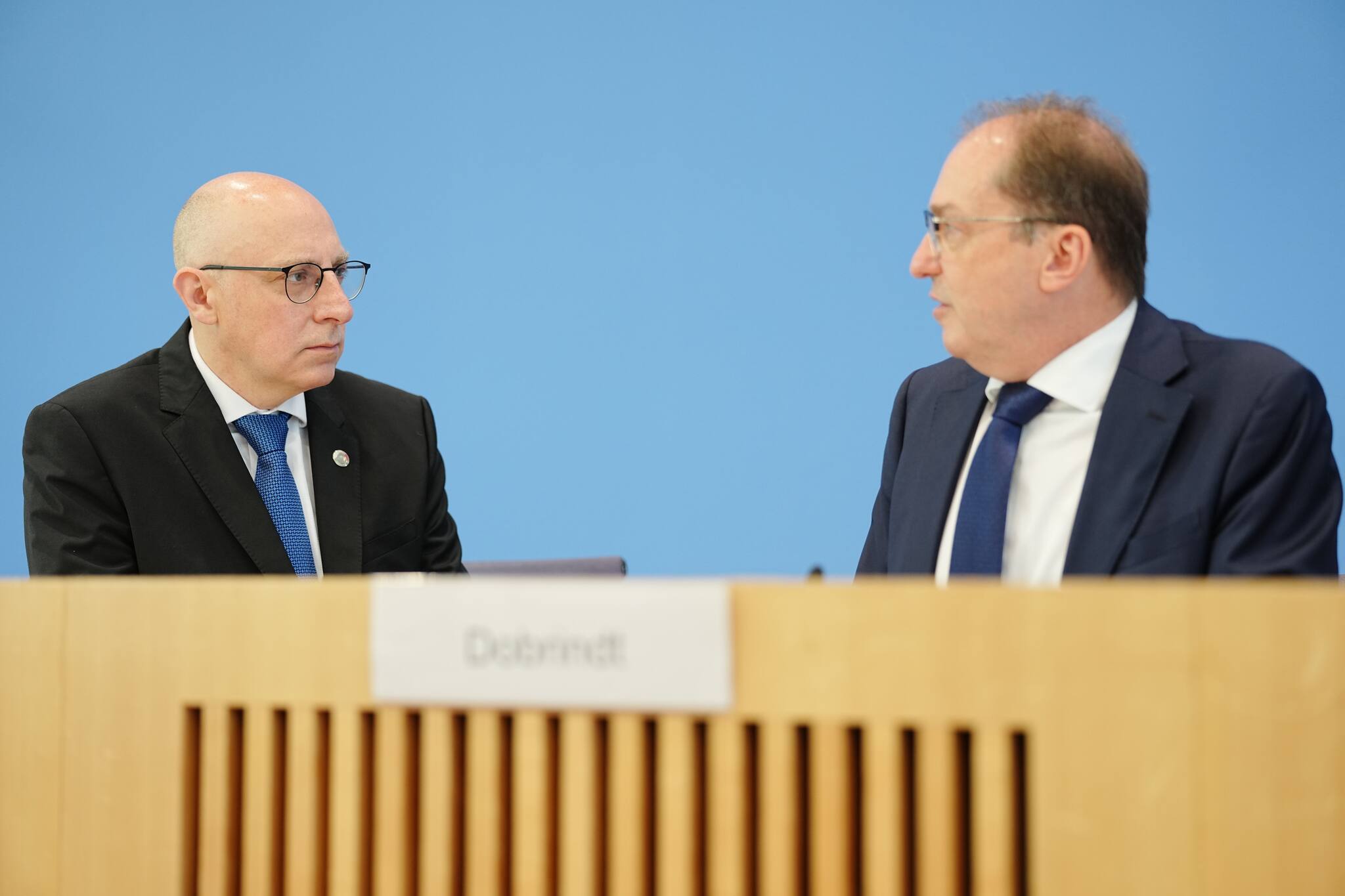 Verfassungsschutz­bericht: Die Zeiten sind rau und sie werden noch rauer