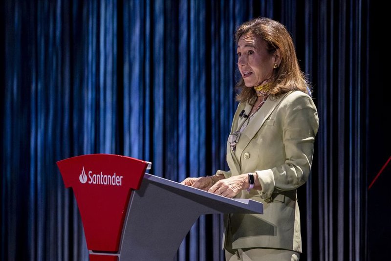 Santander y el CSIC acuerdan investigar inteligencia artificial y computación cuántica