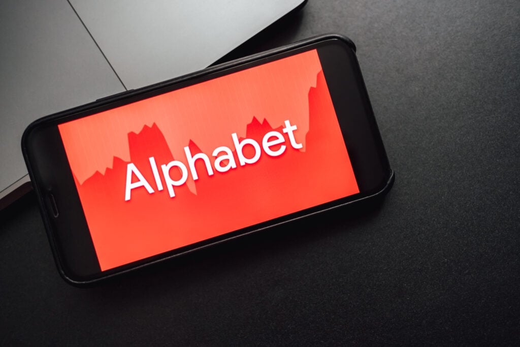 Alphabet replaces Verizon in Dow Jones as analyst boosts target to $415