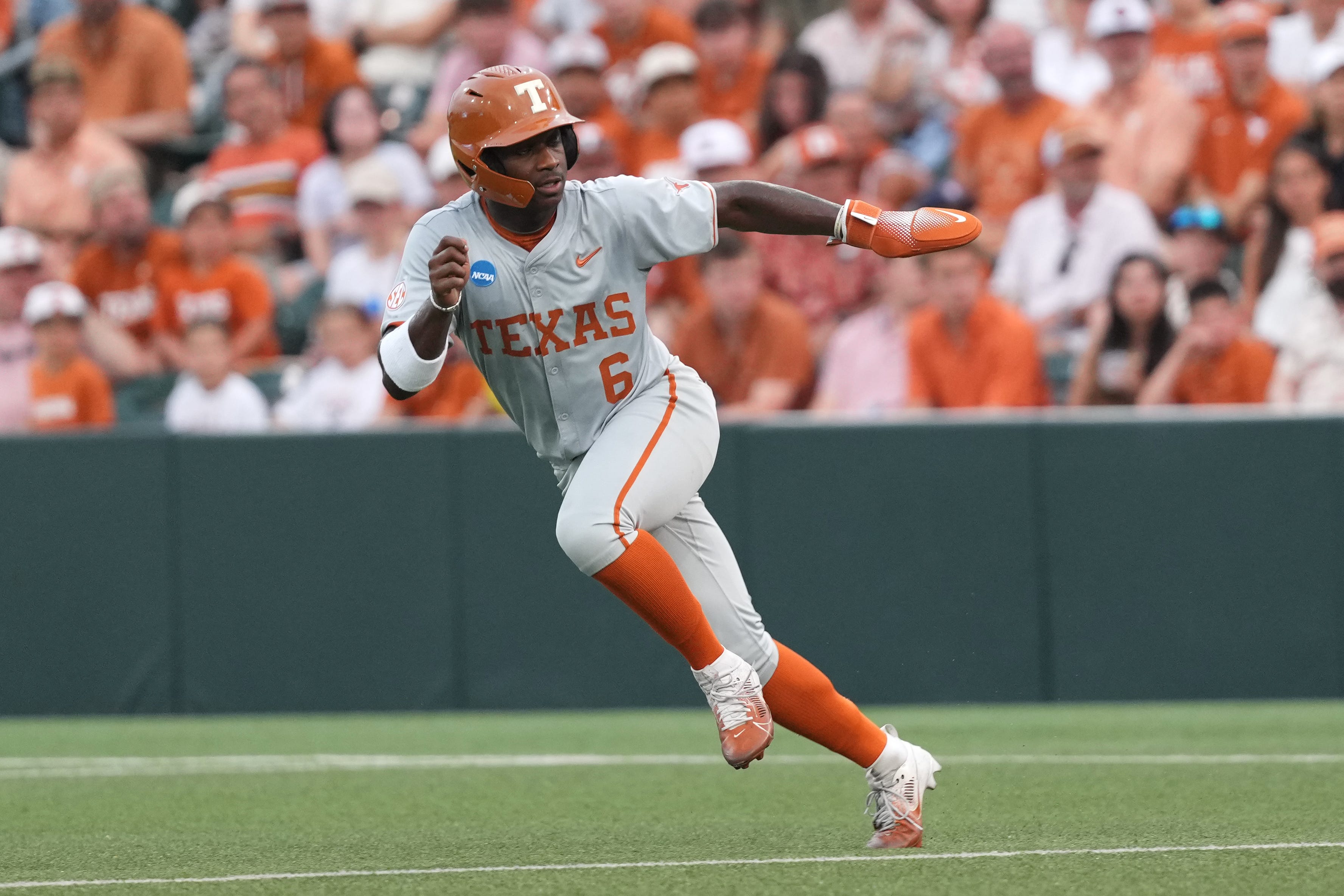 Longhorns phenom Anthony Pack Jr. primed for special sophomore season