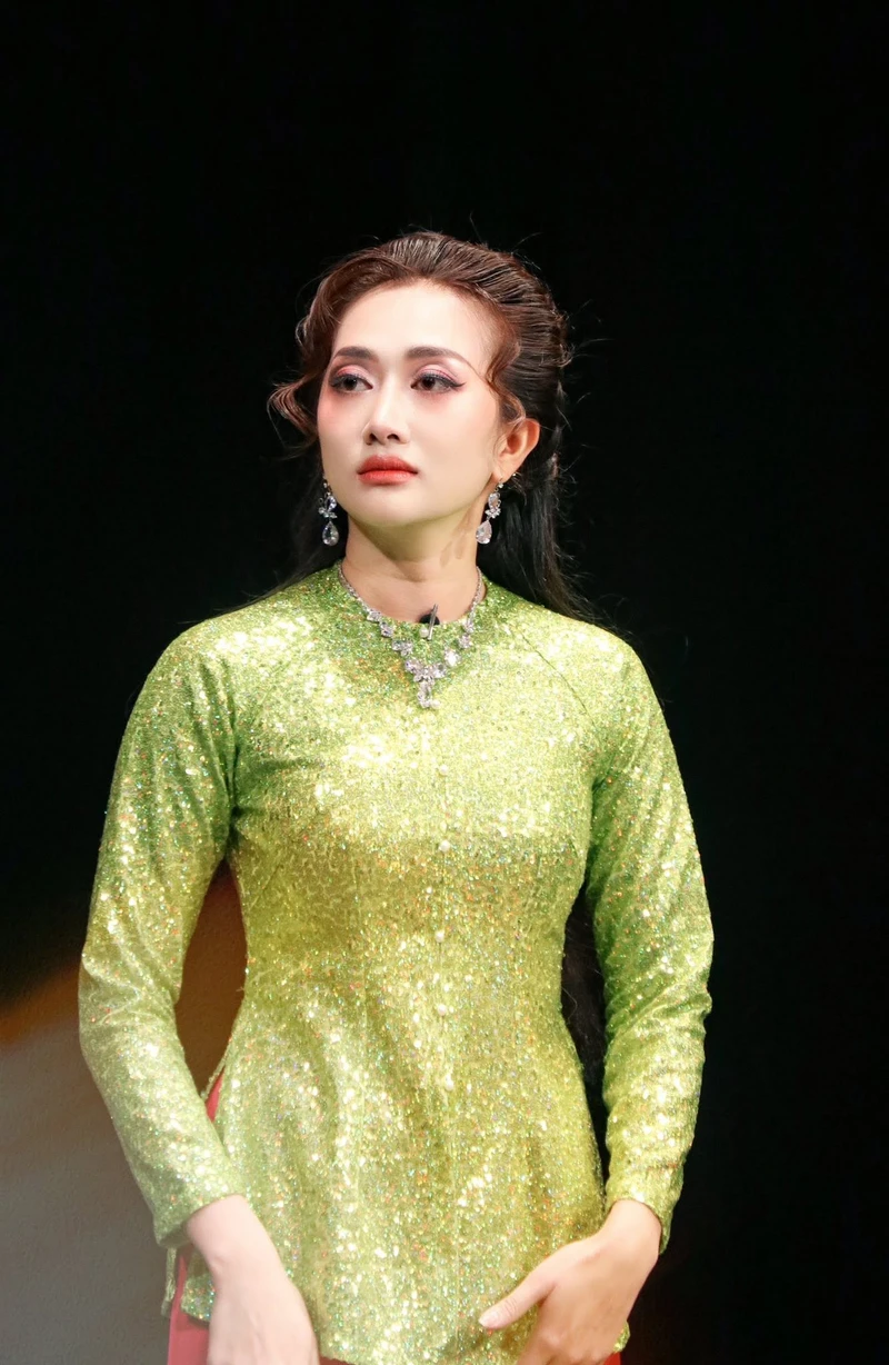 Nữ diễn viên Phương Lan từ bỏ tên thật