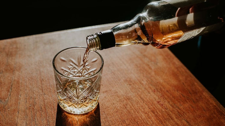 NITI Aayog proposes single liquor licence, removal of eating house licence for hospitality sector