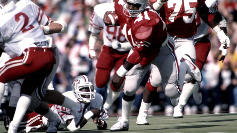5 greatest Ohio State running backs in history