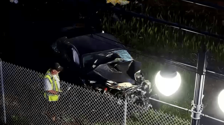 Deadly crash blocks lanes on I-95 at Hallandale Beach Boulevard in Broward
