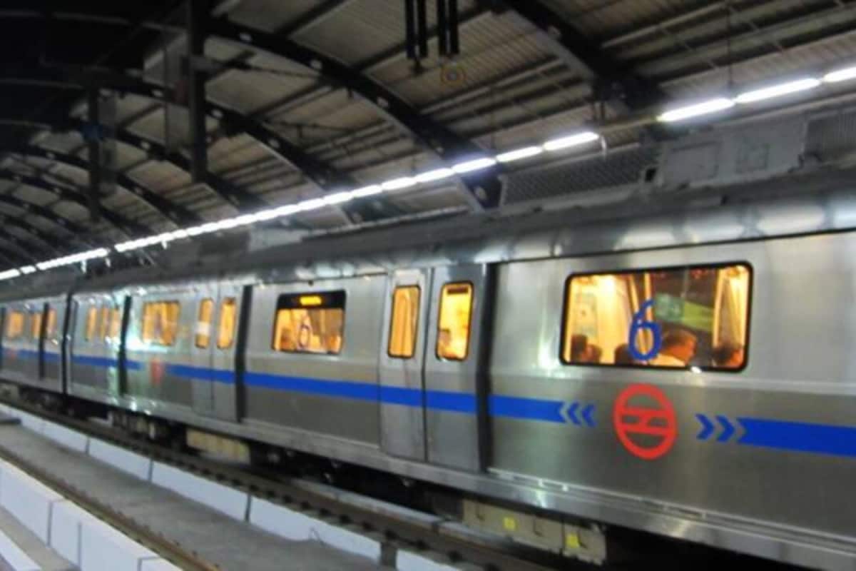 Delhi Metro's Blue Line faces technical snag during rush hours ...