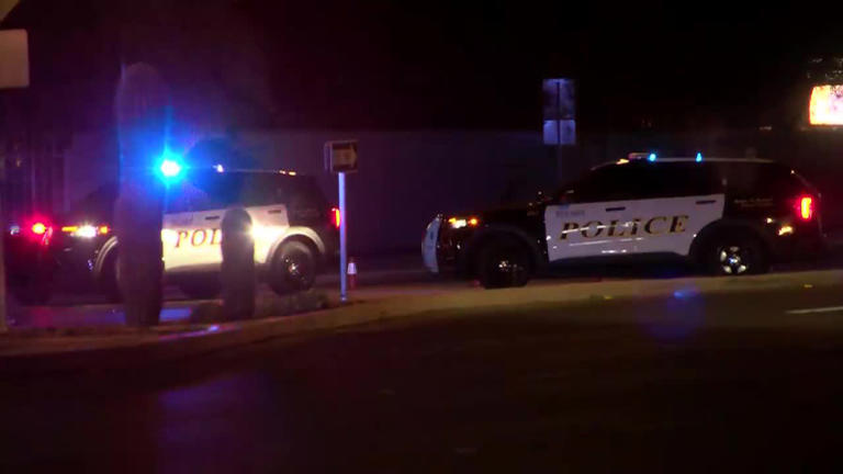 TPD: Driver leaves scene after hitting pedestrian in Tucson