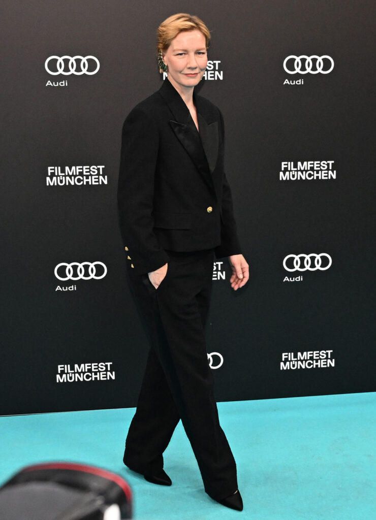 sandra-h-ller-wore-chanel-to-the-vaterland-munich-film-festival-premiere