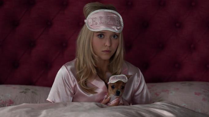 Legally Blonde revival Elle - boring and tedious or a hot pink delight?