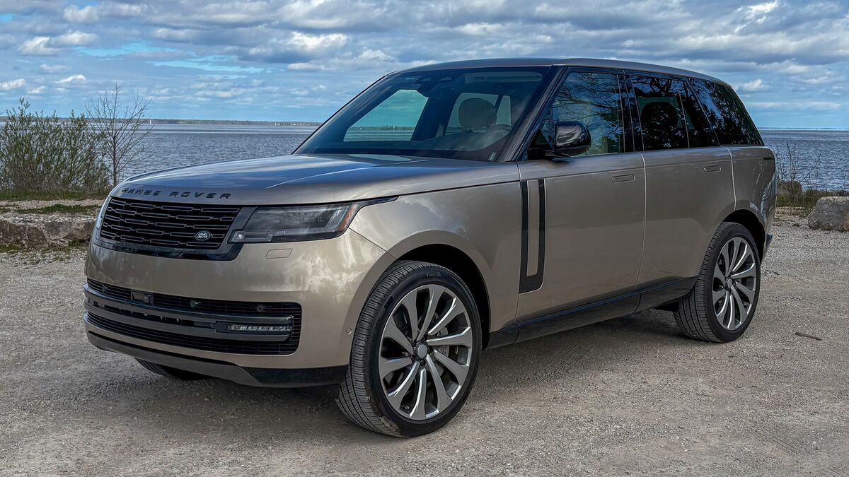 Land Rover recalls over 250,000 SUVs over airbag safety risk