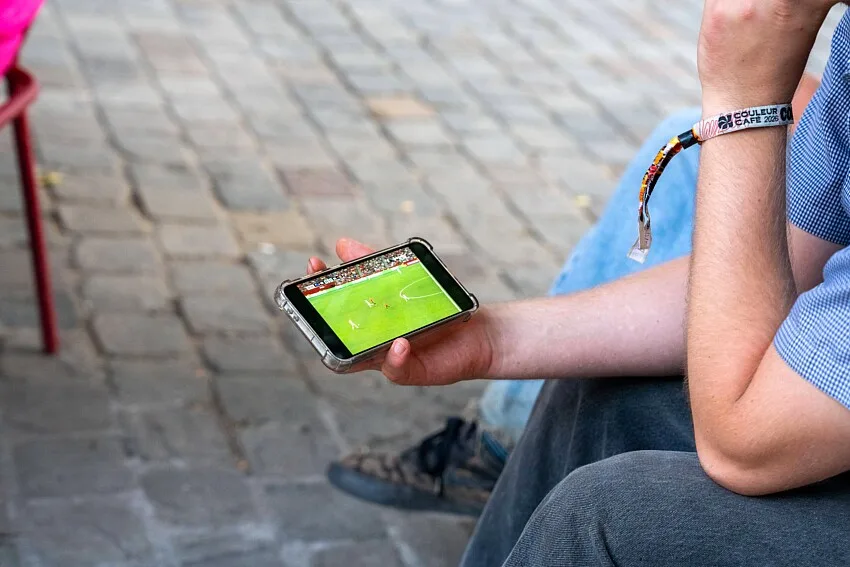 Consommation numérique : les habitudes réelles des fans de sport