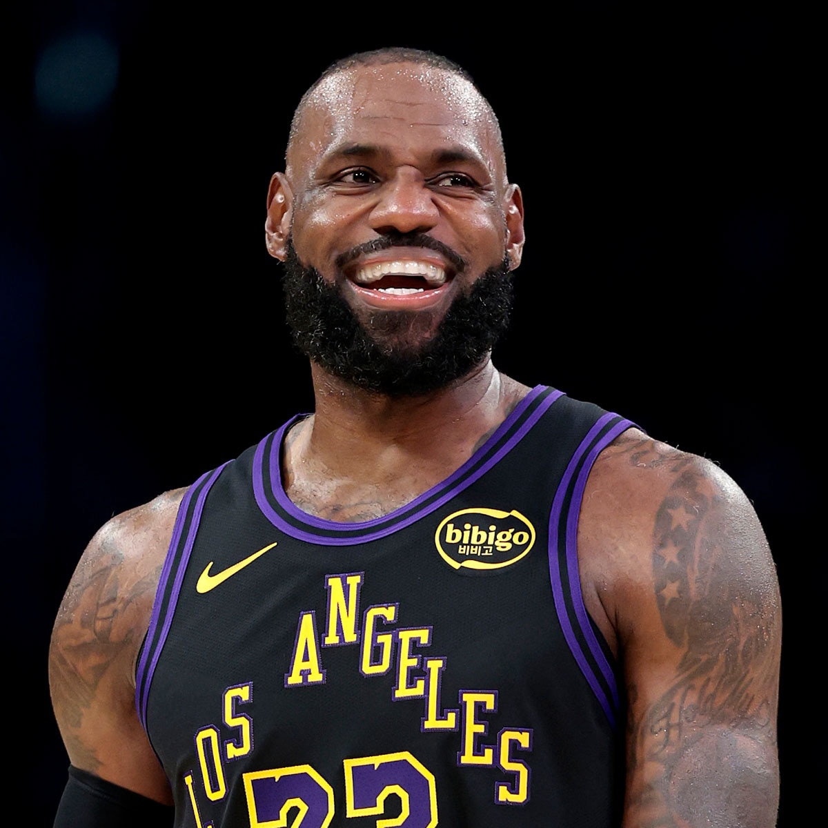 LeBron James leaving Los Angeles Lakers after 8 seasons