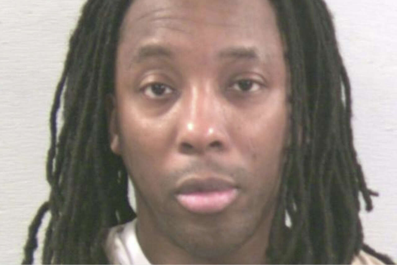 State seeks dismissal of convict's bid for new trial in 1999 Danbury murder