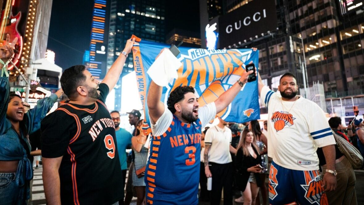 New York Knicks game 4 ball staying with team, auction canceled