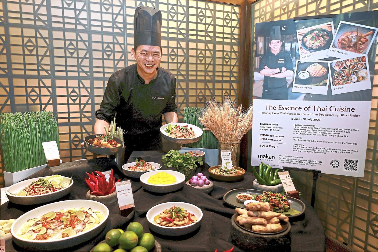 Feast of best-loved Thai dishes