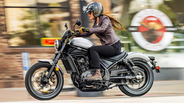 A new patent shows how a parallel-twin motorcycle engine could get a ...
